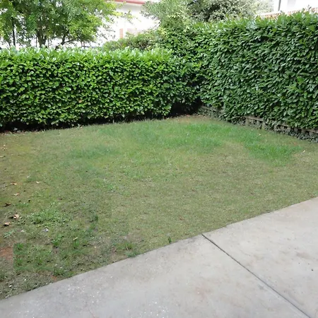 In A With Private Garden Appartamento
