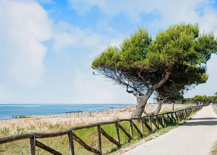 Appartamento In A With Private Garden Bibione